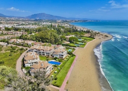 4 - Heaven beach is an Exclusive Beachfront complex located in Guadalmansa Playa