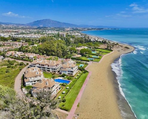 4 - Heaven beach is an Exclusive Beachfront complex located in Guadalmansa Playa