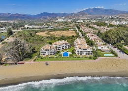 3 - Heaven beach is an Exclusive Beachfront complex located in Guadalmansa Playa