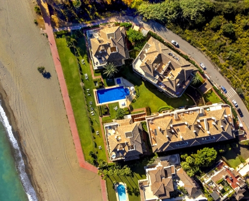 9 Heaven beach is an Exclusive Beachfront complex located in Guadalmansa Playa